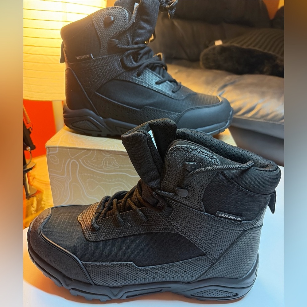 Men's Water-Resistant Work Boots Lightweight Tactical Boots Size 8